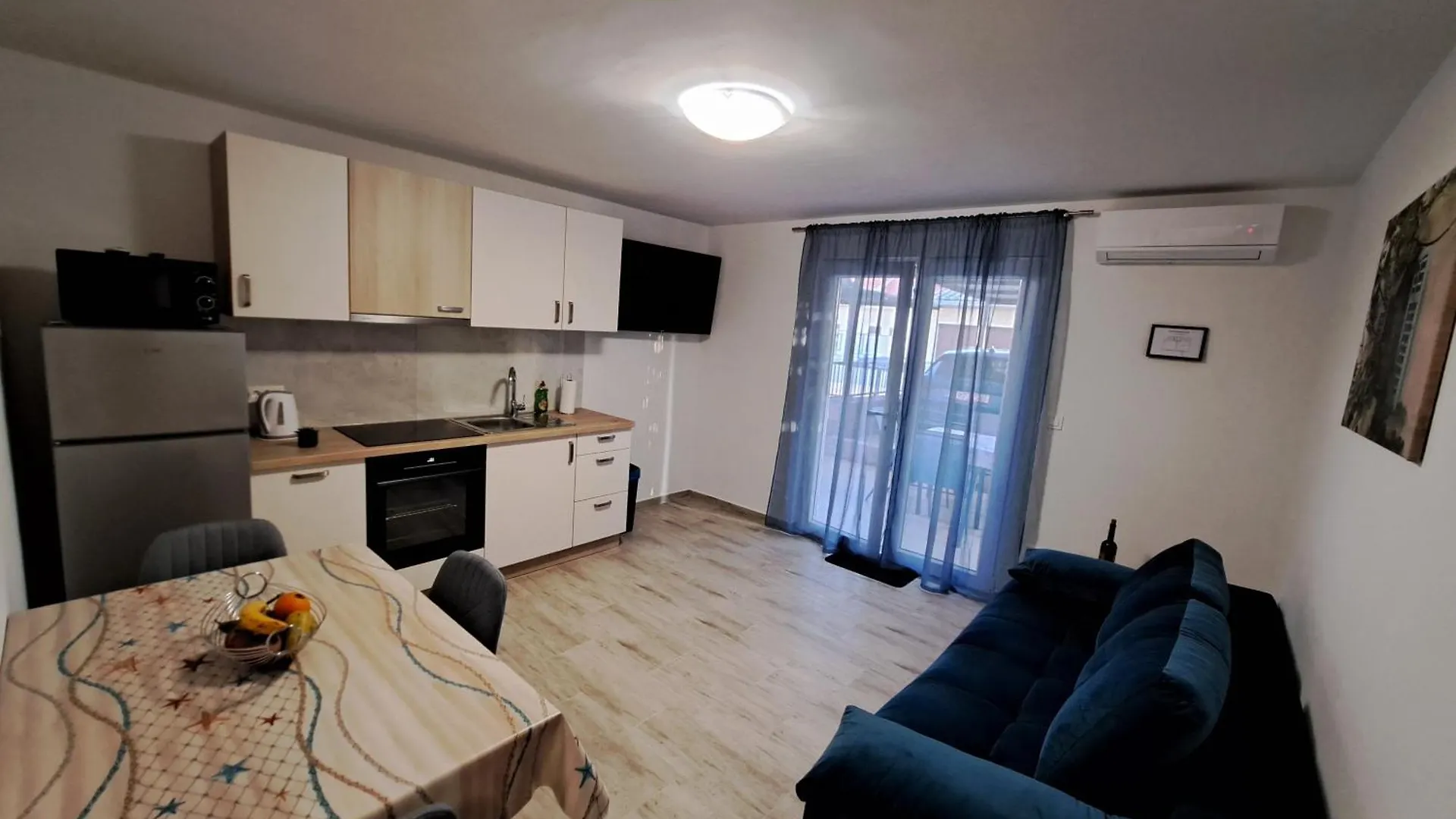 Apartman Lorena تْسْغيكفانِتْسا